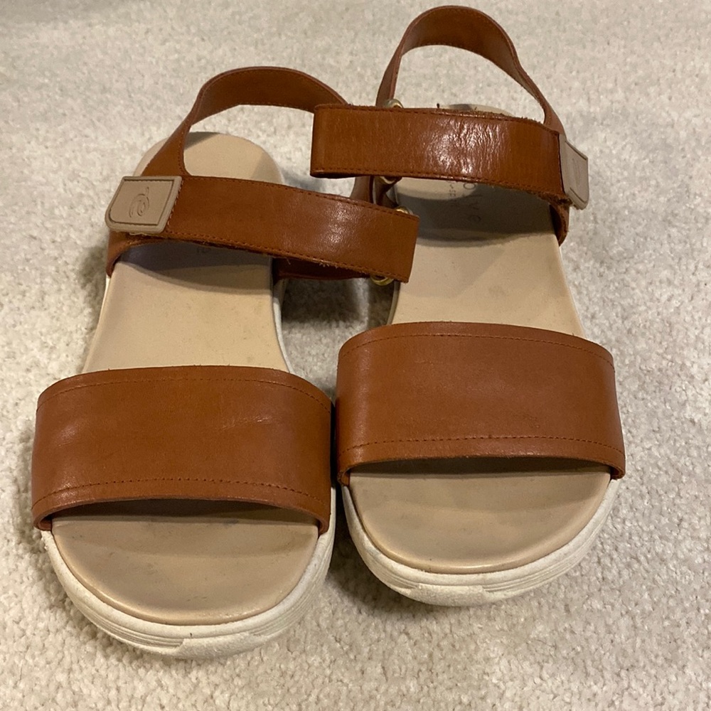 Easy Spirit Evolve leather comfort sandal 8.5W VG to exc condition
